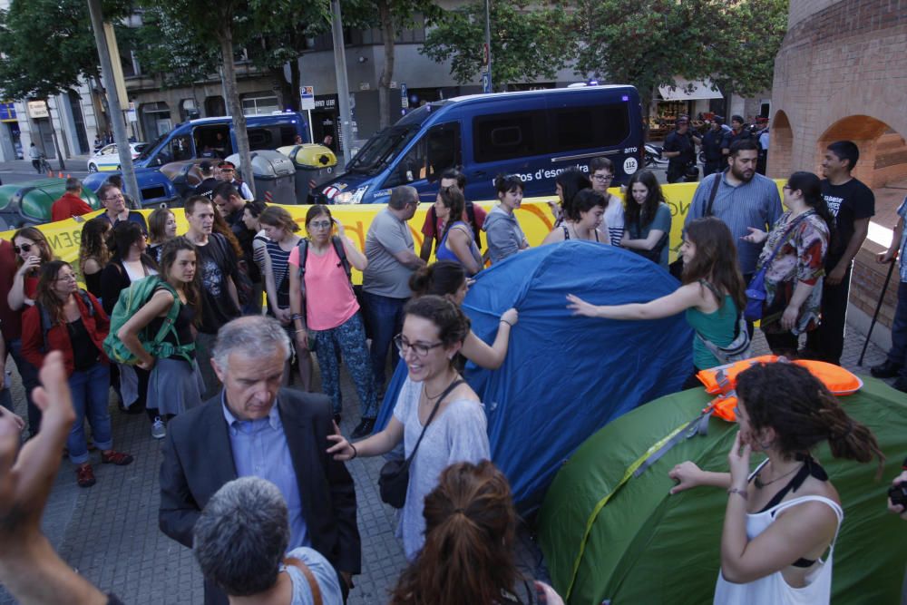 Acampada pel desallotjament d''Idomeni