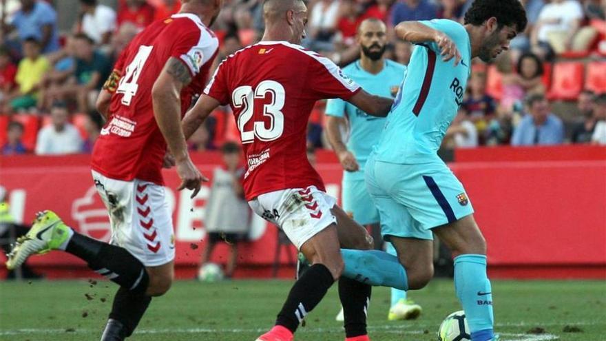 El Barça B cae en Huesca y sigue a un punto del Córdoba