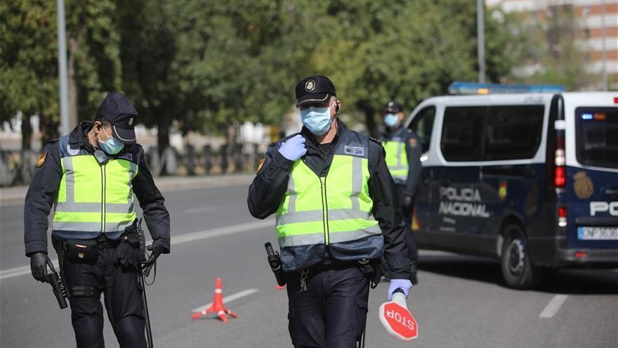 Dos detenidos con armas modificadas tras intentar huir de la Policía en Arroyo del Moro