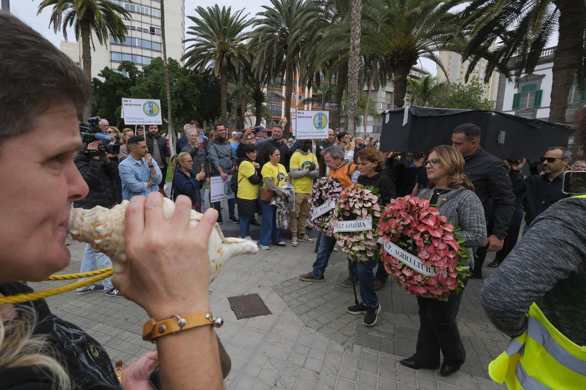 Protesta del sector primario de Gran Canaria contra el acuerdo UE-Mercosur