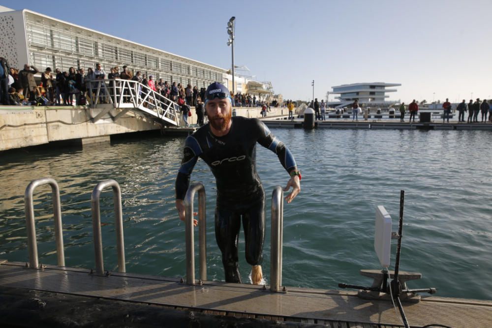 Travesía a nado al Puerto de València - Travesía de Nadal