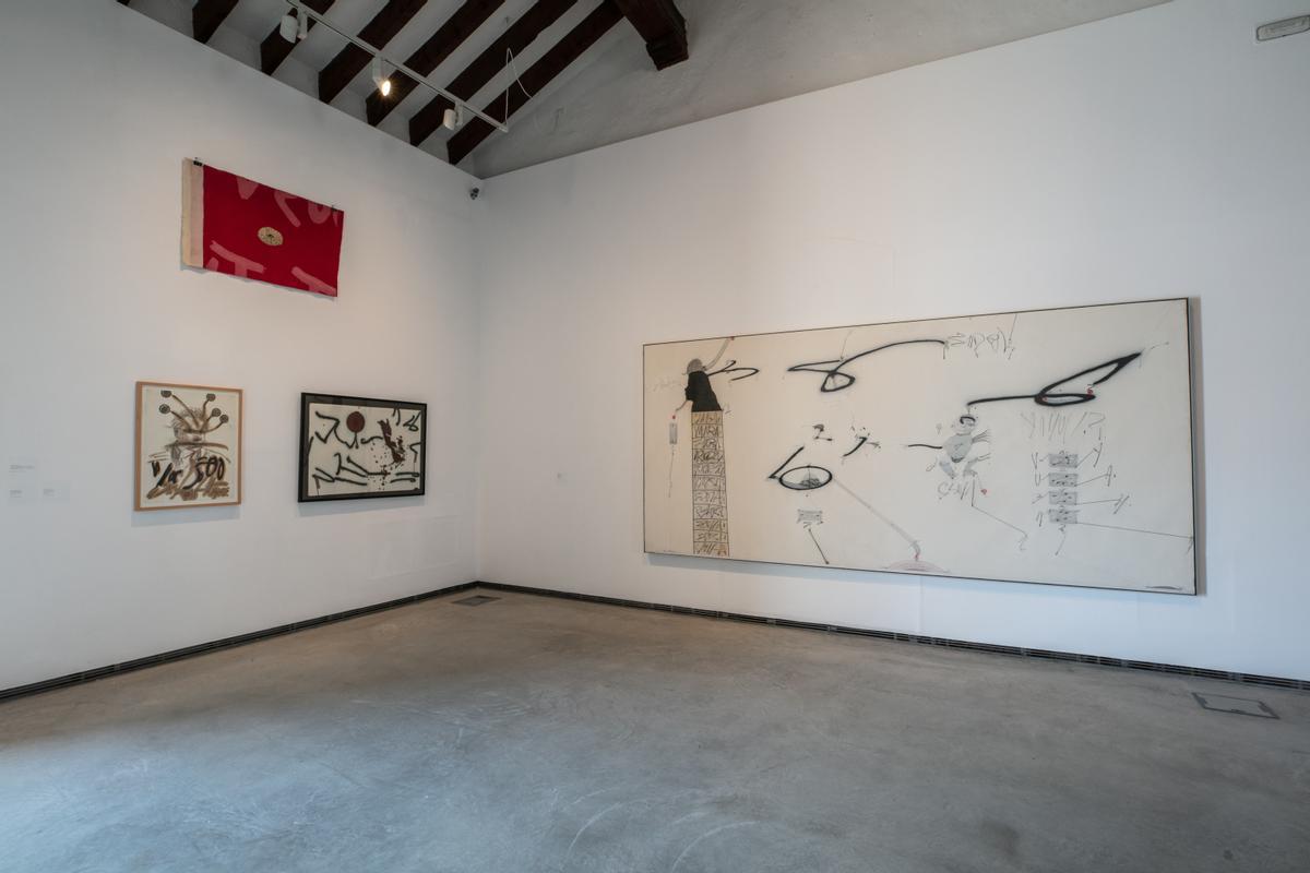 Obras de Zush en su actual exposición en Ibiza.