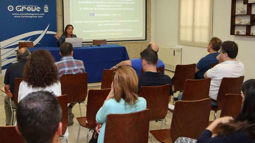 La Sala das Cunchas, que puede costar 50 euros al día durante las dos primeras jornadas de uso. // Muñiz