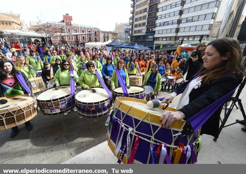 GALERÍA DE FOTOS -- Tamborrada de les dones en Vila-real