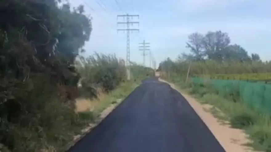 La Vía Verde de Dénia se pone negra (vídeo)