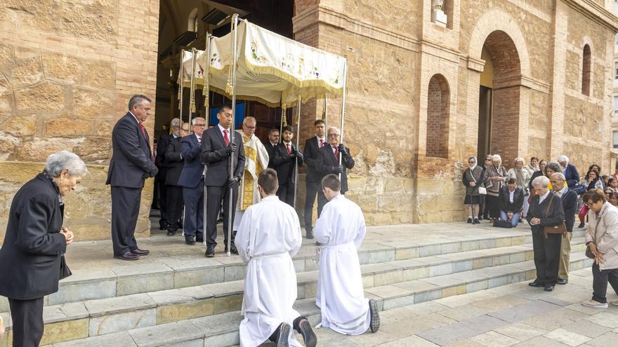 Procesión &quot;del Comulgar&quot; por San Vicente Ferrer en Torrevieja