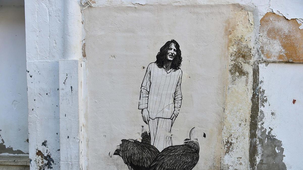 Dañan el mural dedicado a Robe en la Plaza de San Matín