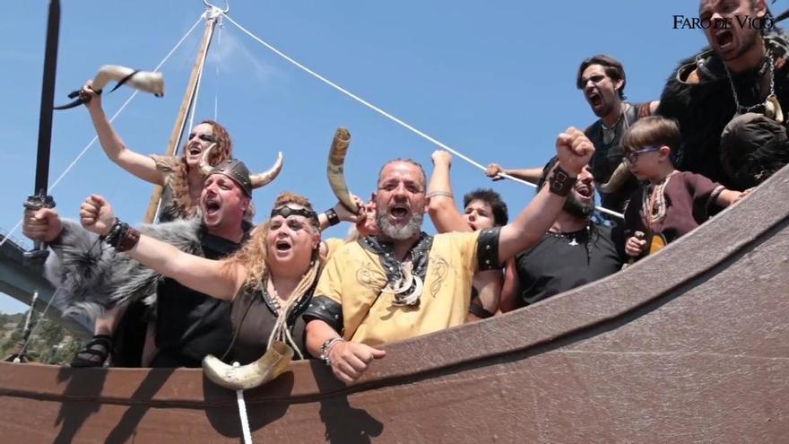 Mini desembarco vikingo en Catoira