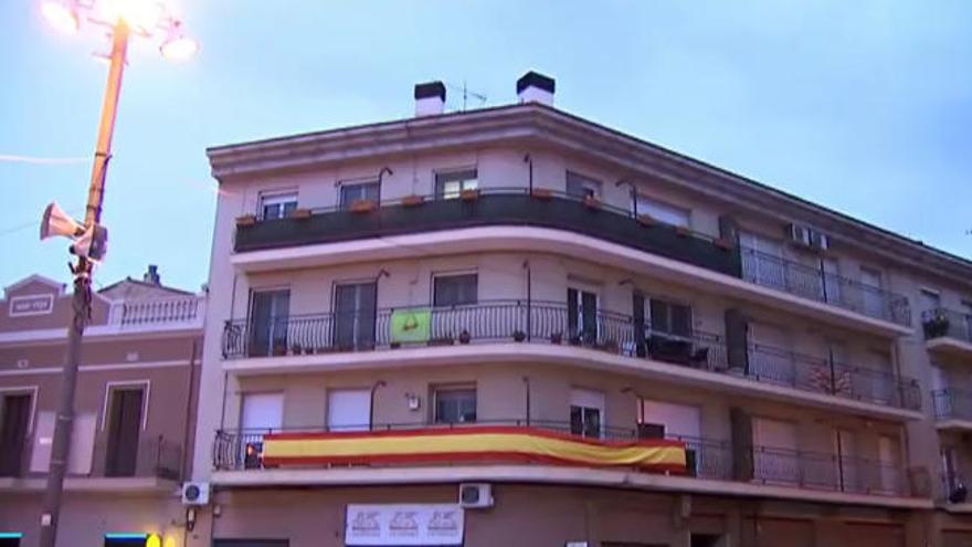 Denuncian el intento de quemar su casa por tener una bandera de España en Barcelona