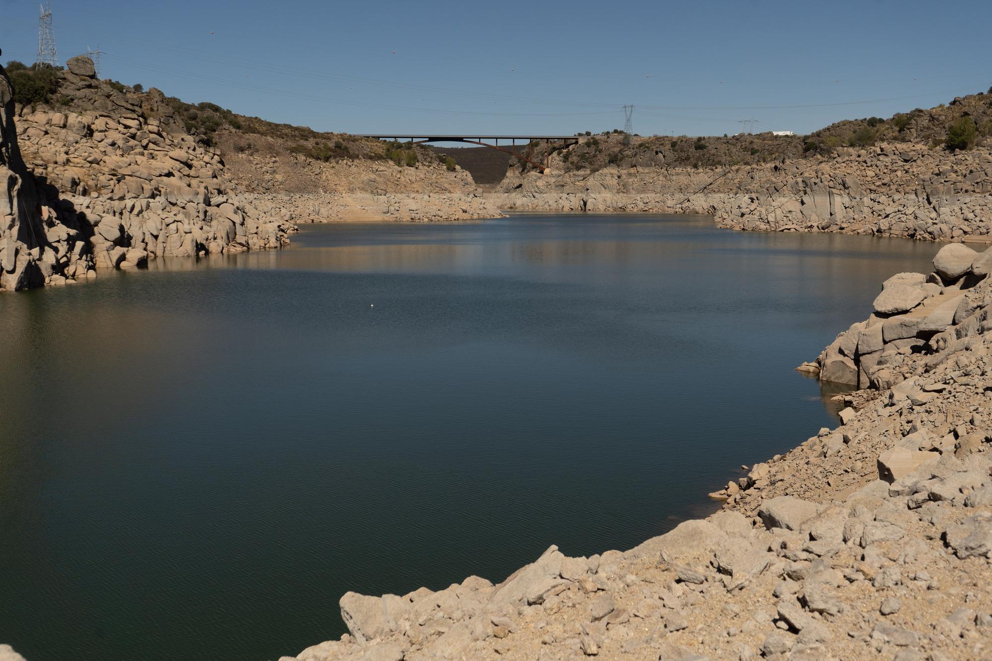 GALERÍA | Las imágenes del estado del embalse de Ricobayo hoy: al 18% de su capacidad