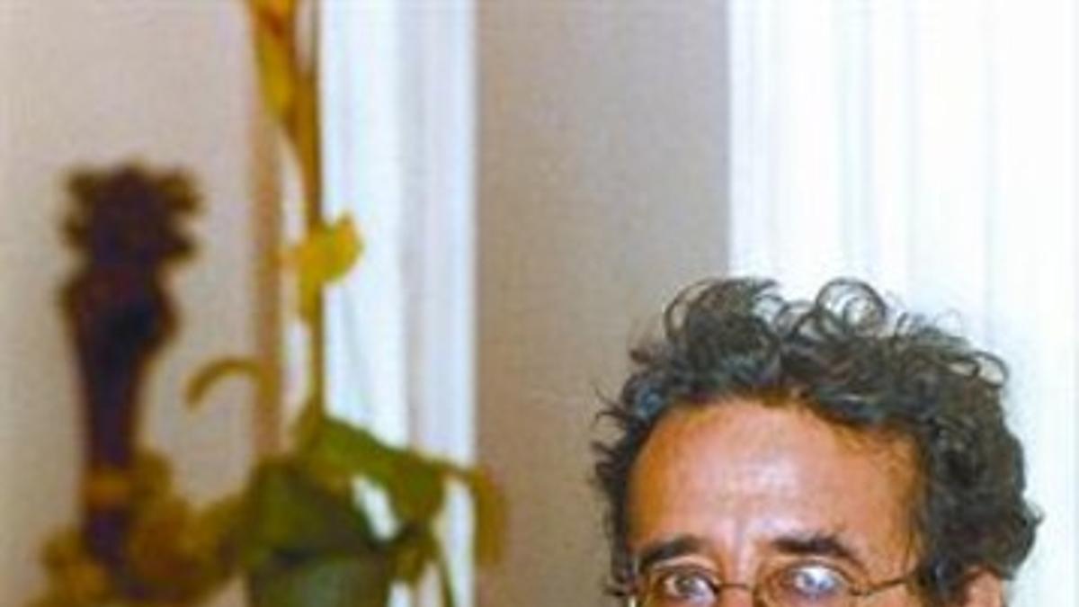 El escritor chileno Roberto Bolaño, en Barcelona, en septiembre del 2001.