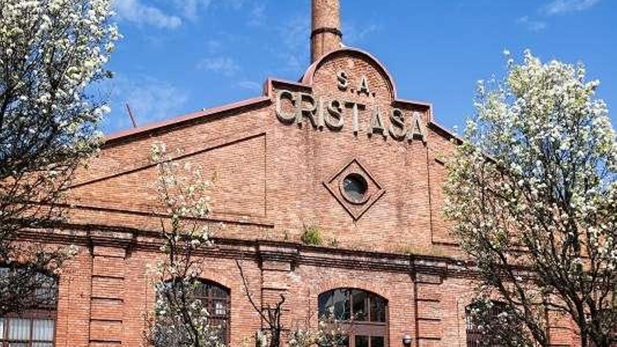 Edificio Cristasa en la Avenida Argentina, 132, en Gijón
