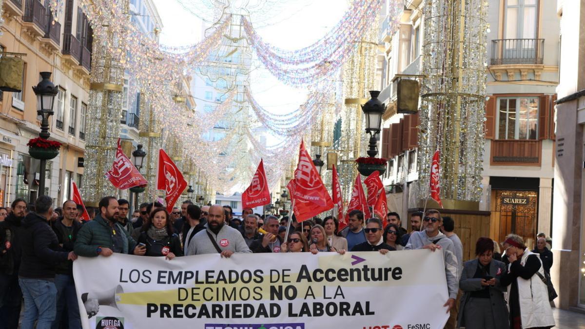 Una imagen de la manifestación de los trabajadores de Tecnológica - Accenture, por la calle Larios.