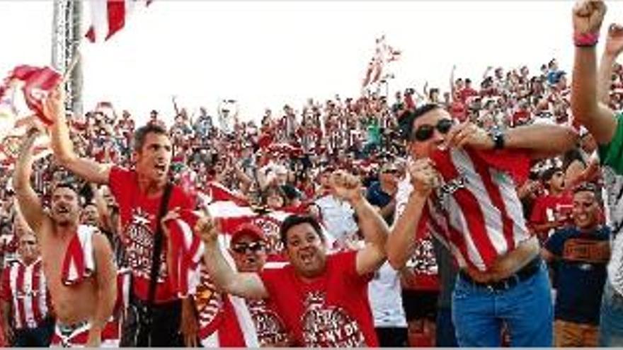 L&#039;afició del Girona no ha deixat cap localitat a la venda i aquesta tarda l&#039;estadi s&#039;ompliarà a vessar per rebre el Còrdova.