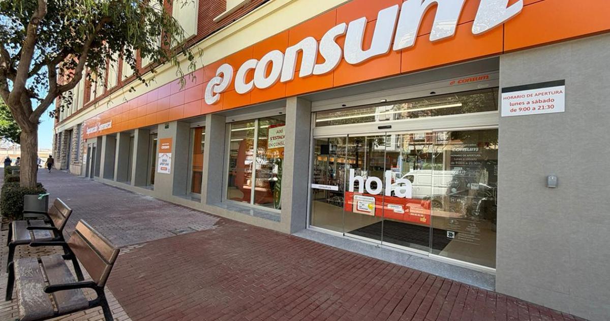 Nueva apertura del supermercado Consum en Sagunt.
