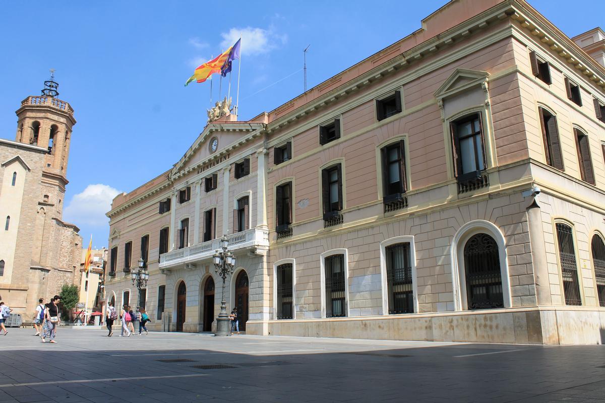 Sabadell aprova incrementar un 3,7% els impostos per al 2022