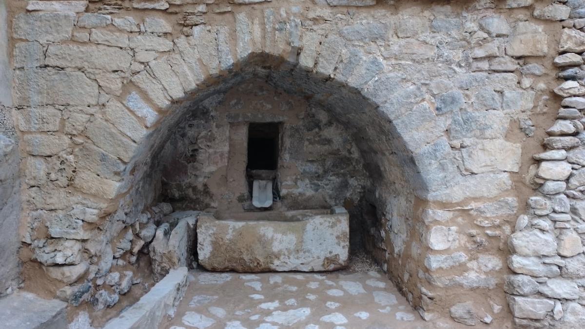 Fuente medieval de Pitarque.