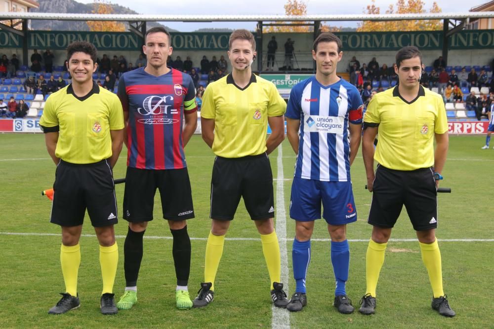 El Alcoyano se ha impuesto al Eldense (2-0) y ha aumentado a 9 puntos la diferencia con el Intercity.