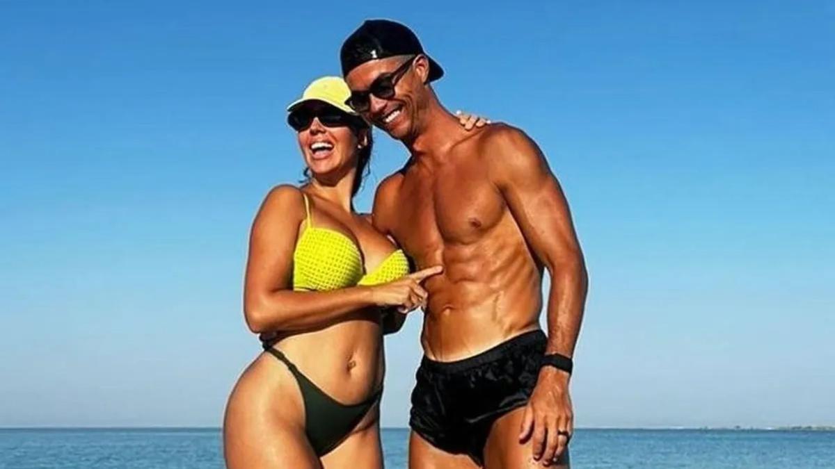 Cristiano Ronaldo, junto a su futura mujer, Georgina Rodríguez