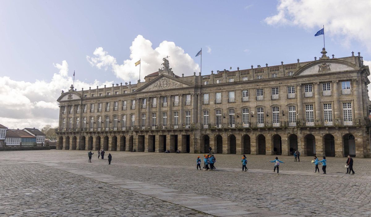 El desfile partirá desde el Pazo de Raxoi el próximo 15 de mayo