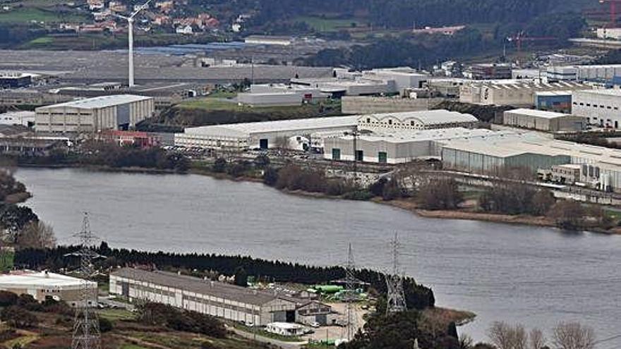 Vista del embalse de O Rexedoiro, en el polígono de Sabón.