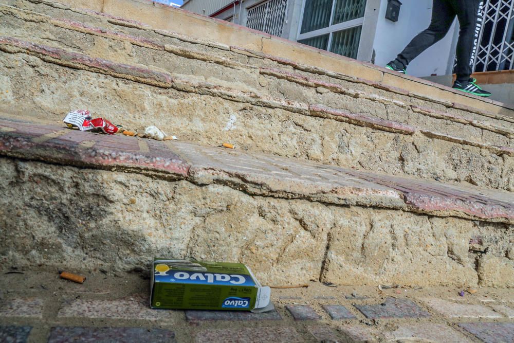 Deficiencias en accesos a la playa del Acequión