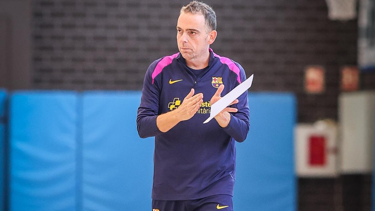 Òscar Orellana, entrenador interino del Barça.