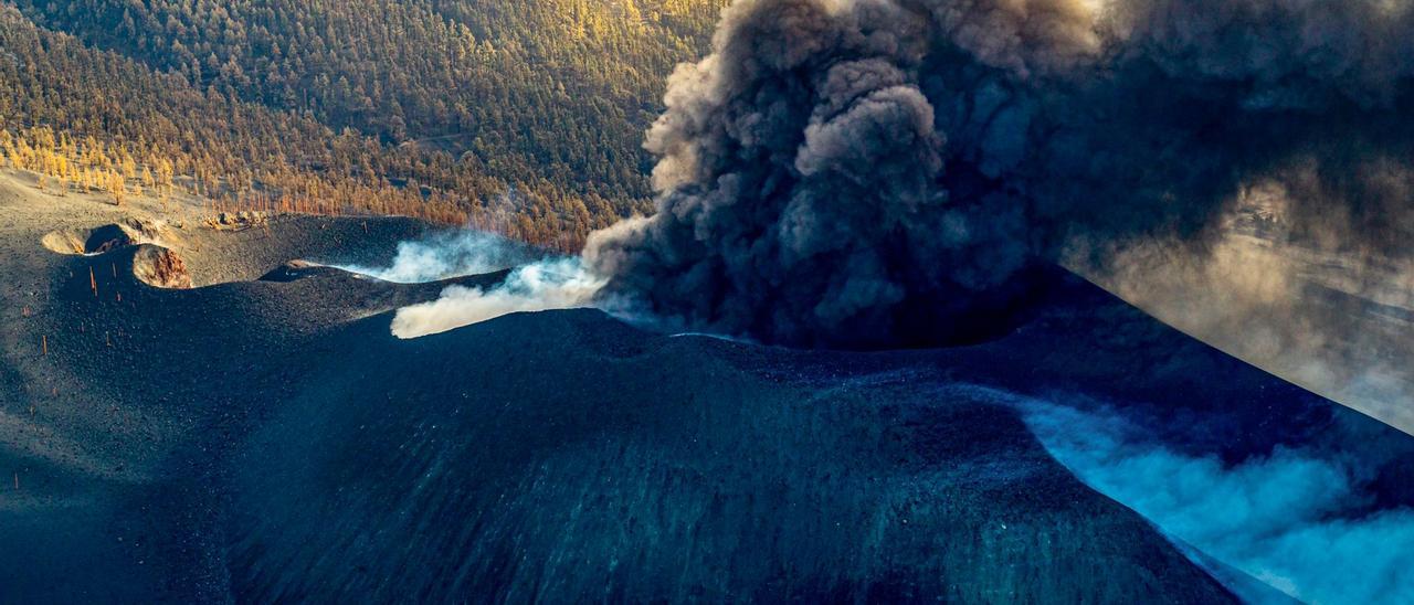 Rio de lava del volcán de La Palma