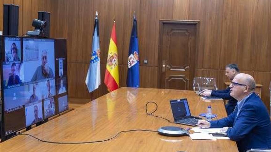 Baltar, ayer durante la reunión telemática con las federaciones. // FDV