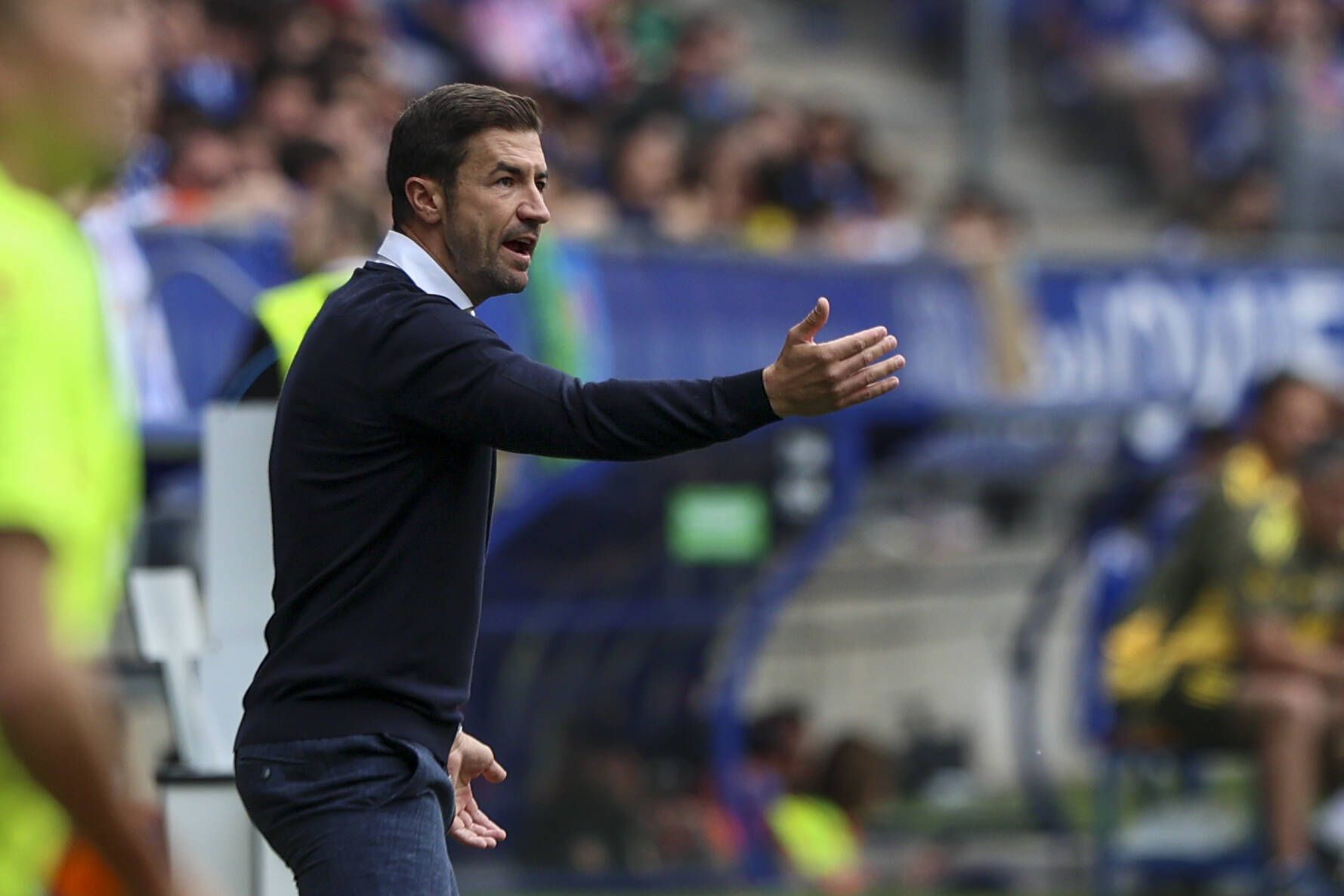 EN IMÁGENES: Ambientazo en la valiosa victoria del Oviedo contra el Zaragoza