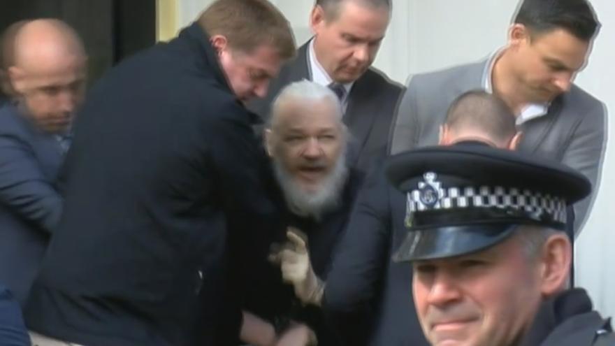 La justícia britànica avala extradir Julian Assange als Estats Units
