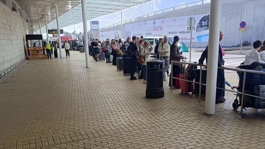 Frenazo en la llegada de alemanes y franceses a Canarias en mayo