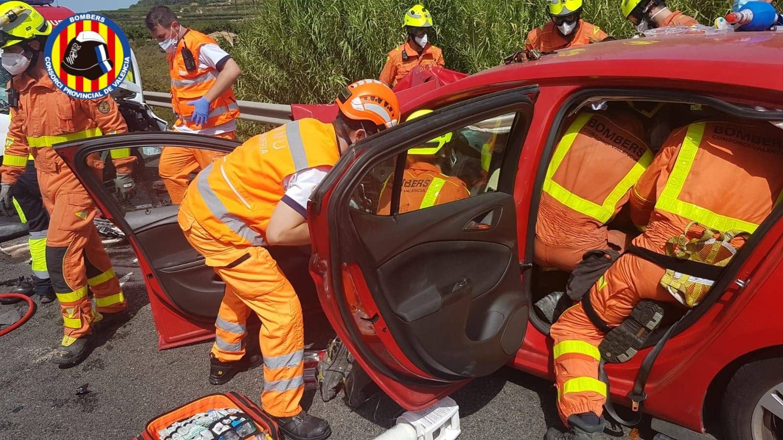 El accidente de Castelló de Rugat donde ha fallecido una persona y cuatro están heridas