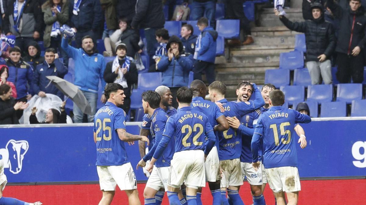 EN IMÁGENES: Así ha sido el duelo entre el Real Oviedo y el Valencia en el Tartiere