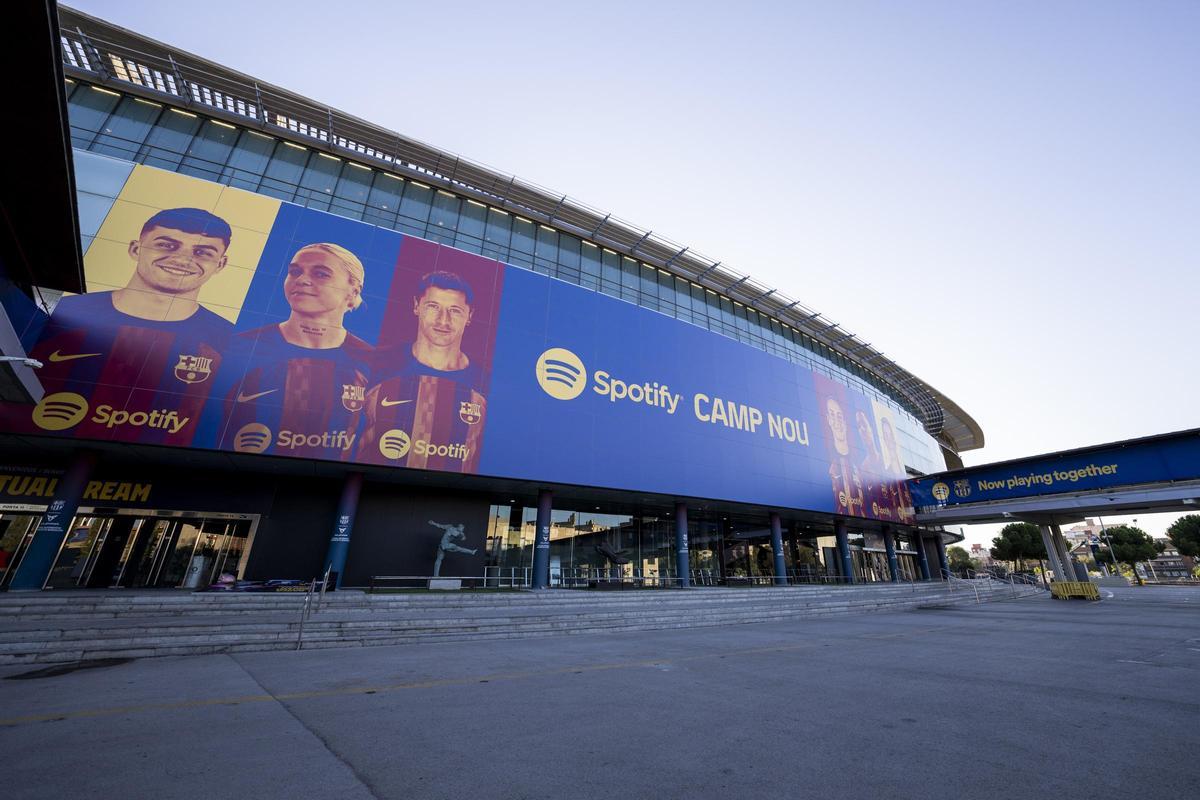 FOTO. FCB . CAMP NOU SPOTIFY VISTA GENERAL EXTERIOR . FACHADA