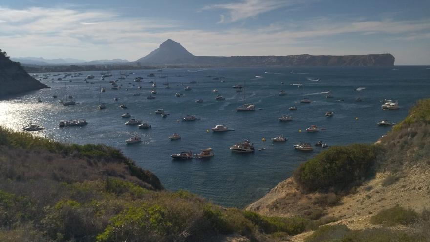 El mar es una fiesta en Xàbia: barquitos sin fin