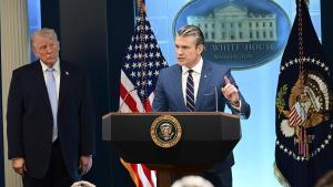 Pressió a Hegseth per intentar invertir en empreses de Defensa