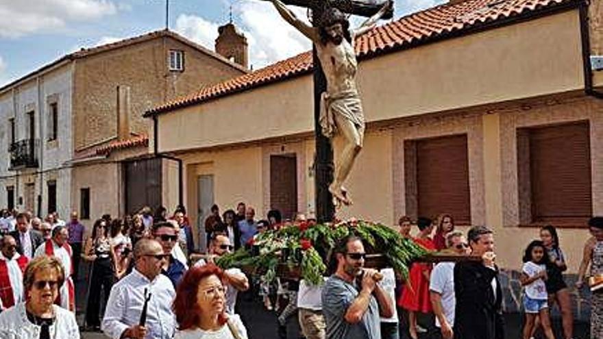 Manganeses de la Lampreana celebra la festividad del Cristo de la Consolación