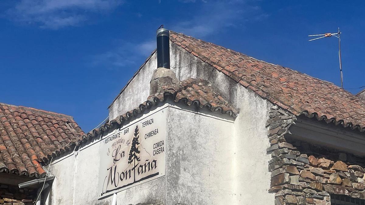 Fotogalería | La Cofradía de la Montaña de Cáceres recupera la cafetería tras años de litigio