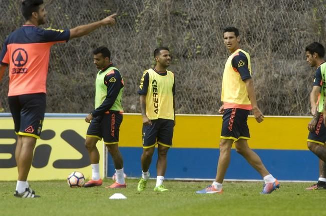 ENTRENAMIENTO DE LA UD LAS PALMAS EN BARRANCO ...