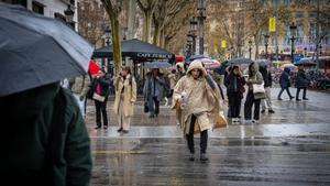 Catalunya s’endinsa en unes jornades marcades per la nuvolositat, les pluges i el mal estat de la mar a causa de la borrasca Joseph