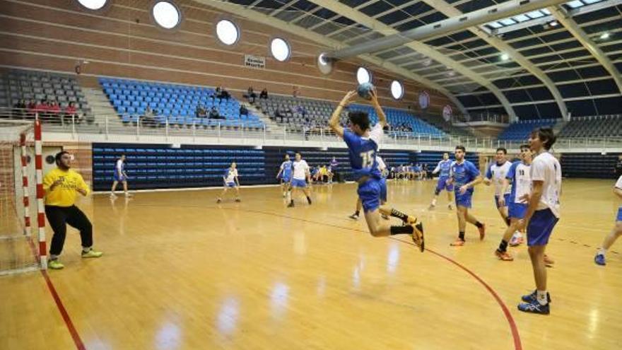 Las escuelas deportivas se unen por una buena causa