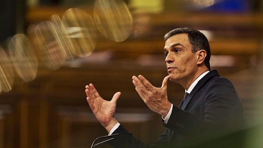 Pedro Sánchez durant la sessió de control i debat per allargar l&#039;estat d&#039;alarma, ahir, al Congrés.