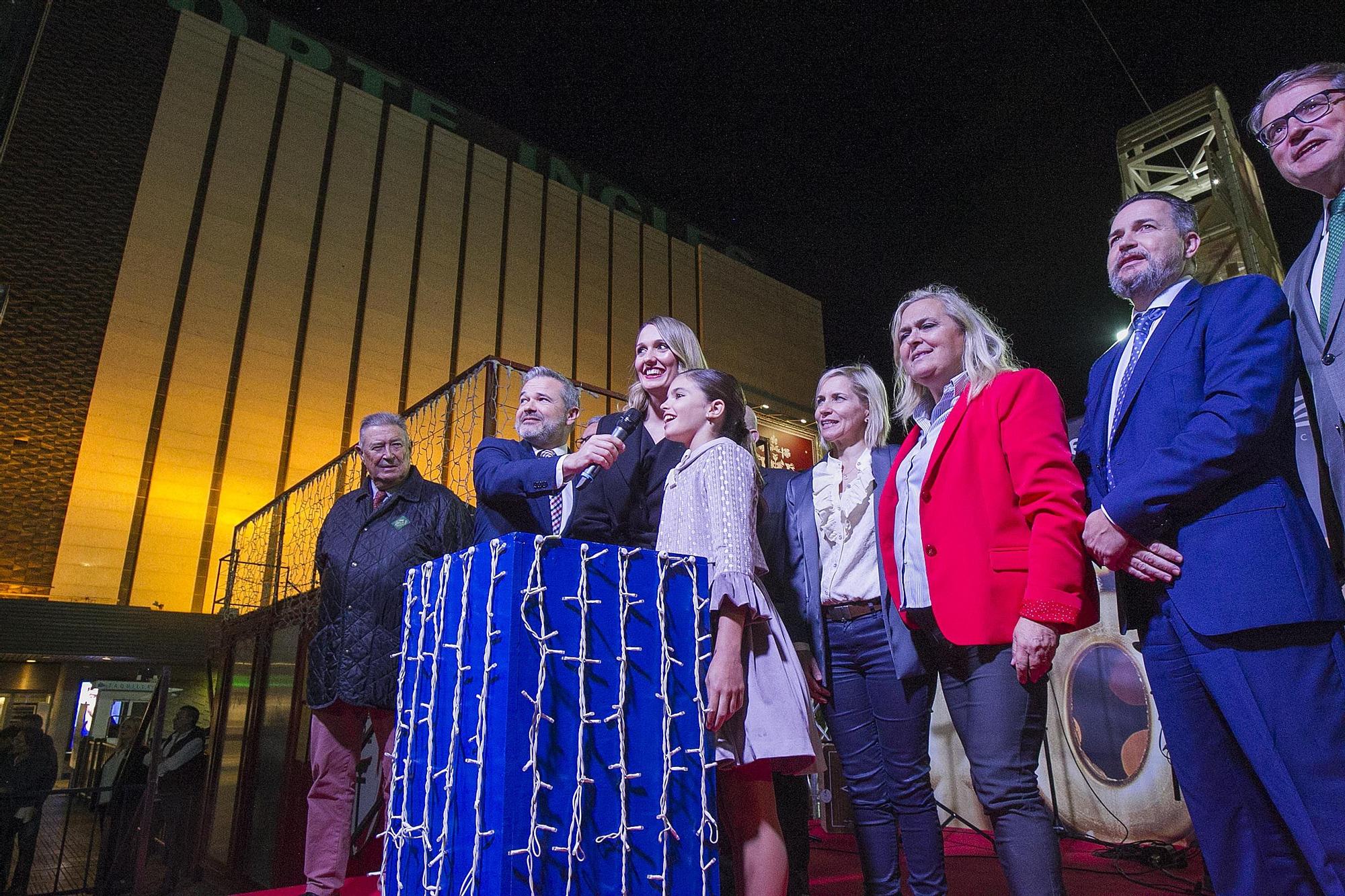 Laura Mengó y Paula Nieto encienden la Navidad de Nuevo Centro en su año más especial