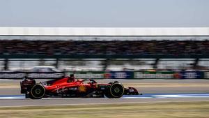 Leclerc, en acción en el circuito de Silverstone