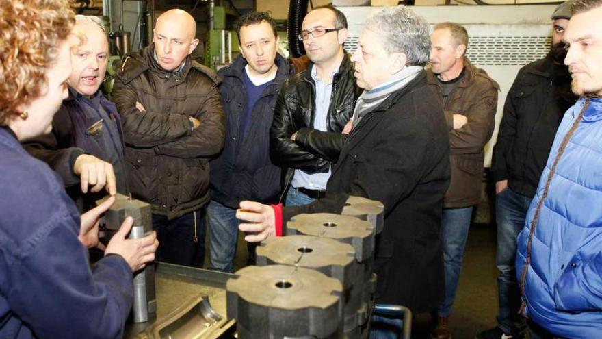 Representantes sindicales de CC OO en varias industrias de Asturias, en su visita ayer a Gijón Fabril.