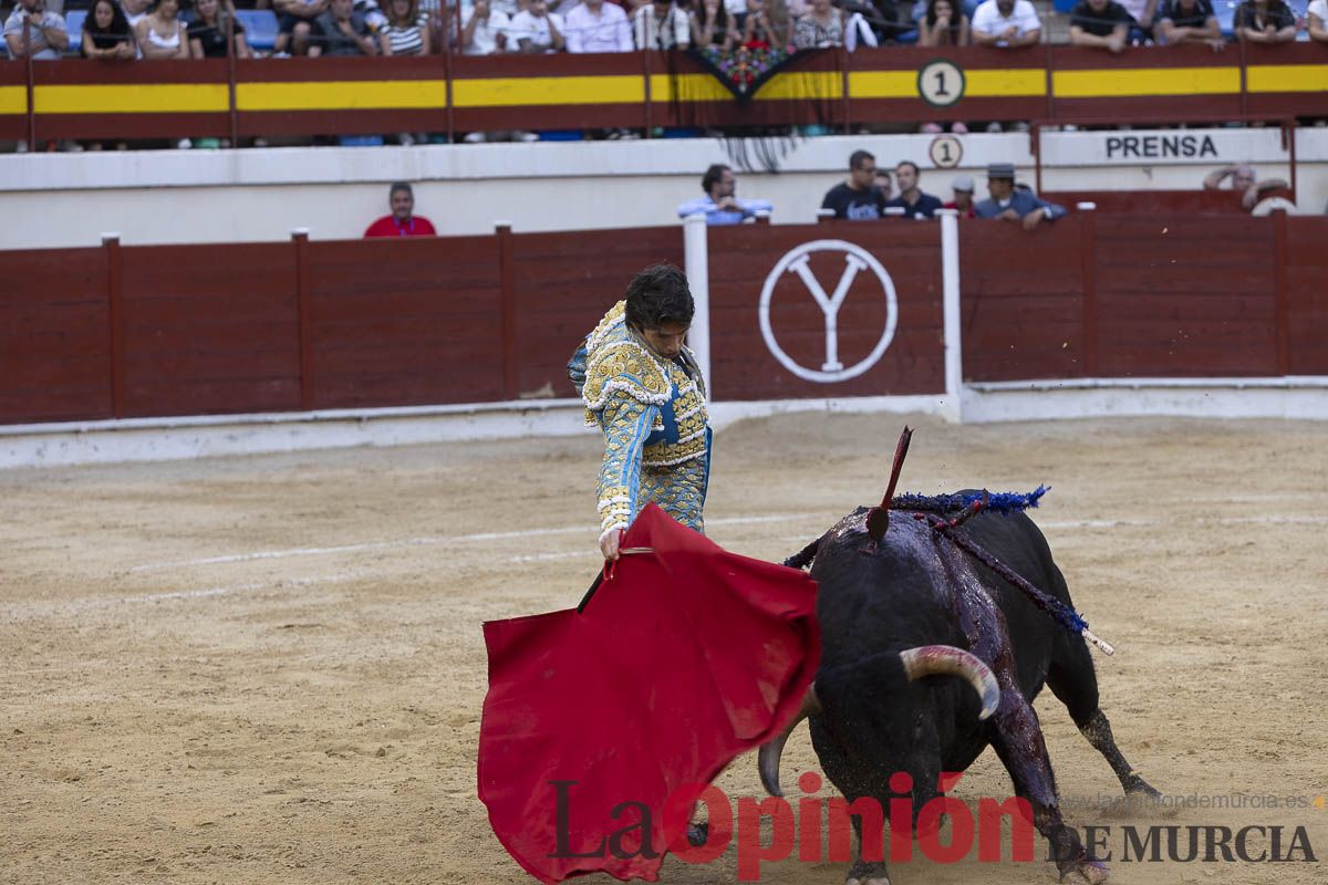 Tarde histórica en Abarán con la alternativa de José María Trigueros y el indulto de Tomás Rufo, junto a Castella salieron a hombros