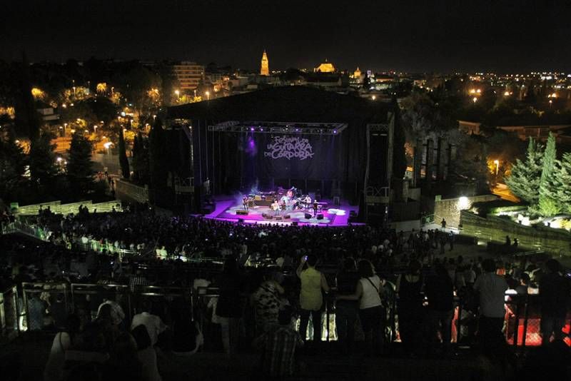 Loquillo y Ariel Rot llenan de rock la Axerquía