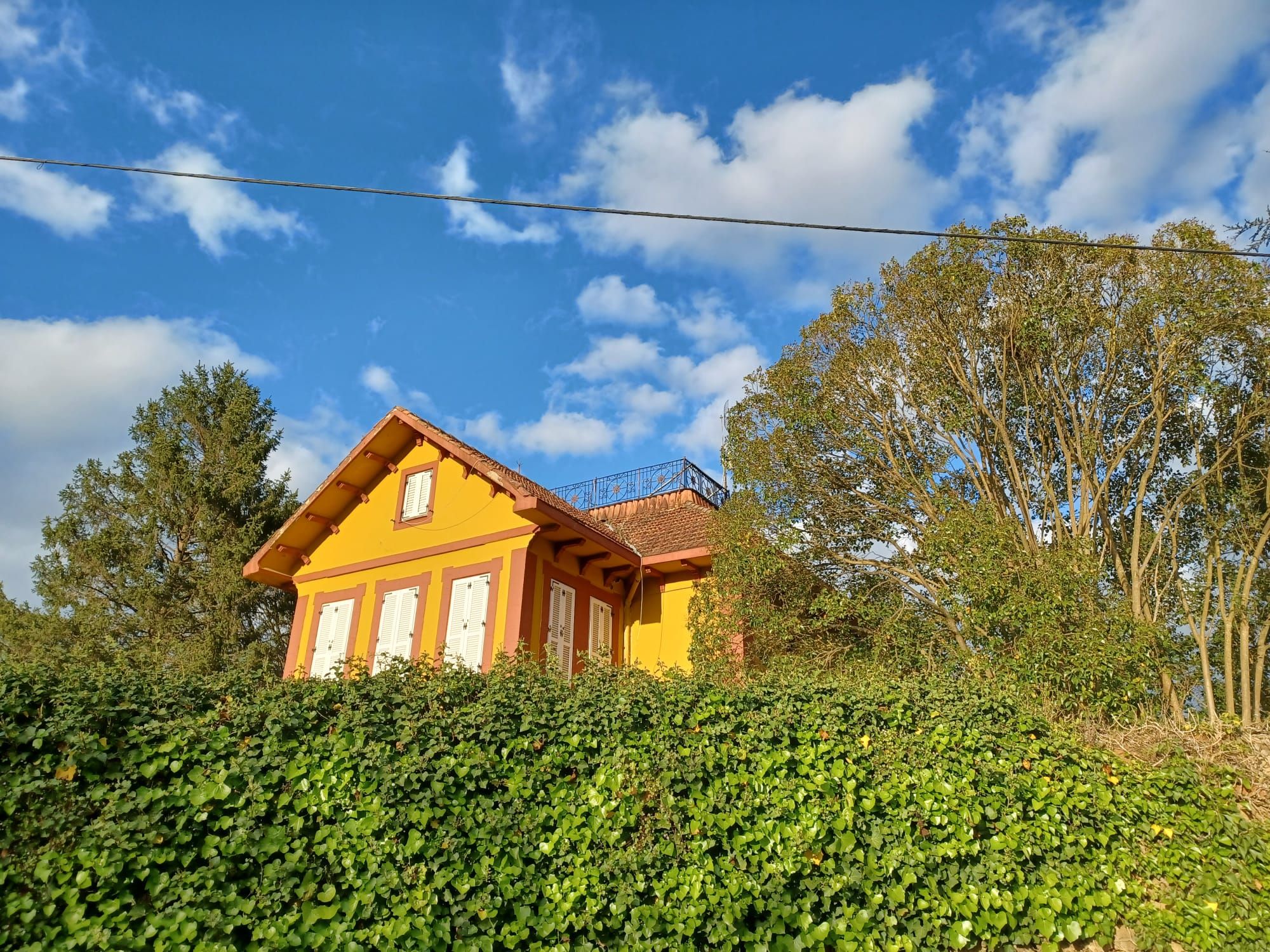 Así es San Cucao, la parroquia de los castillos y palacios de Llanera y la zona rural que más crece en población