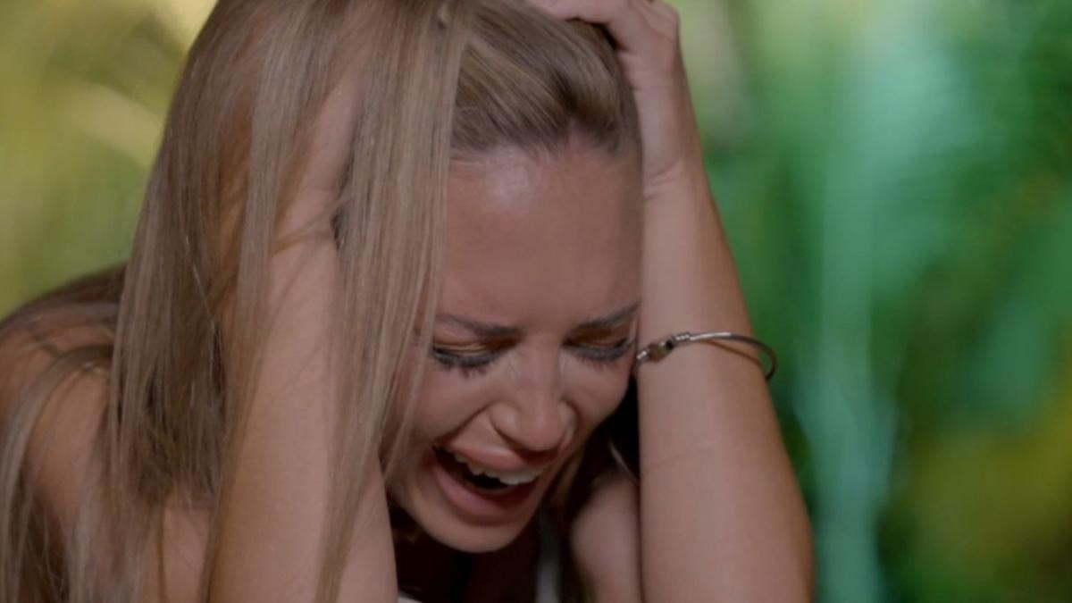 ALMUDENA LA ISLA DE LAS TENTACIONES ALMUDENA LA ISLA DE LAS TENTACIONES